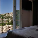 La Terrazza Sul Barocco فندق مبيت وإفطار